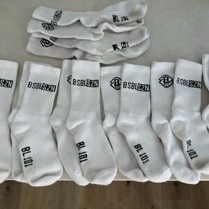 8 pairs baseball lifestyle 101 boys socks. Good used condition. Oxi cleaned
